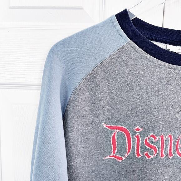 Disneyland Resort Unisex Contrasting Ragland Logo Sweatshirt - Picture 2 of 7